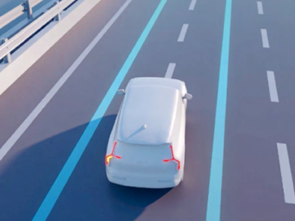 Lane Keeping Assist (LKA)